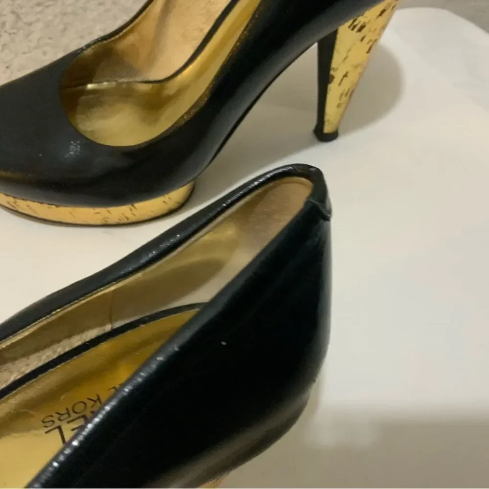 Michael Kors Black Platform Pump Gold Foil Heel size 7